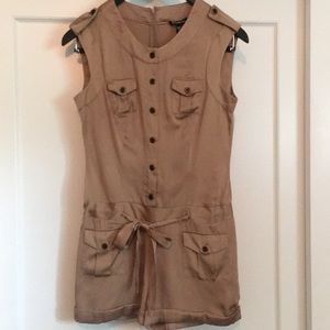 Bebe safari jumper in gold